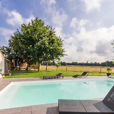 Holiday home Au Coeur Du Vignoble Nantais Avec Piscine Privative Chauffee - Fr-1-306-1210